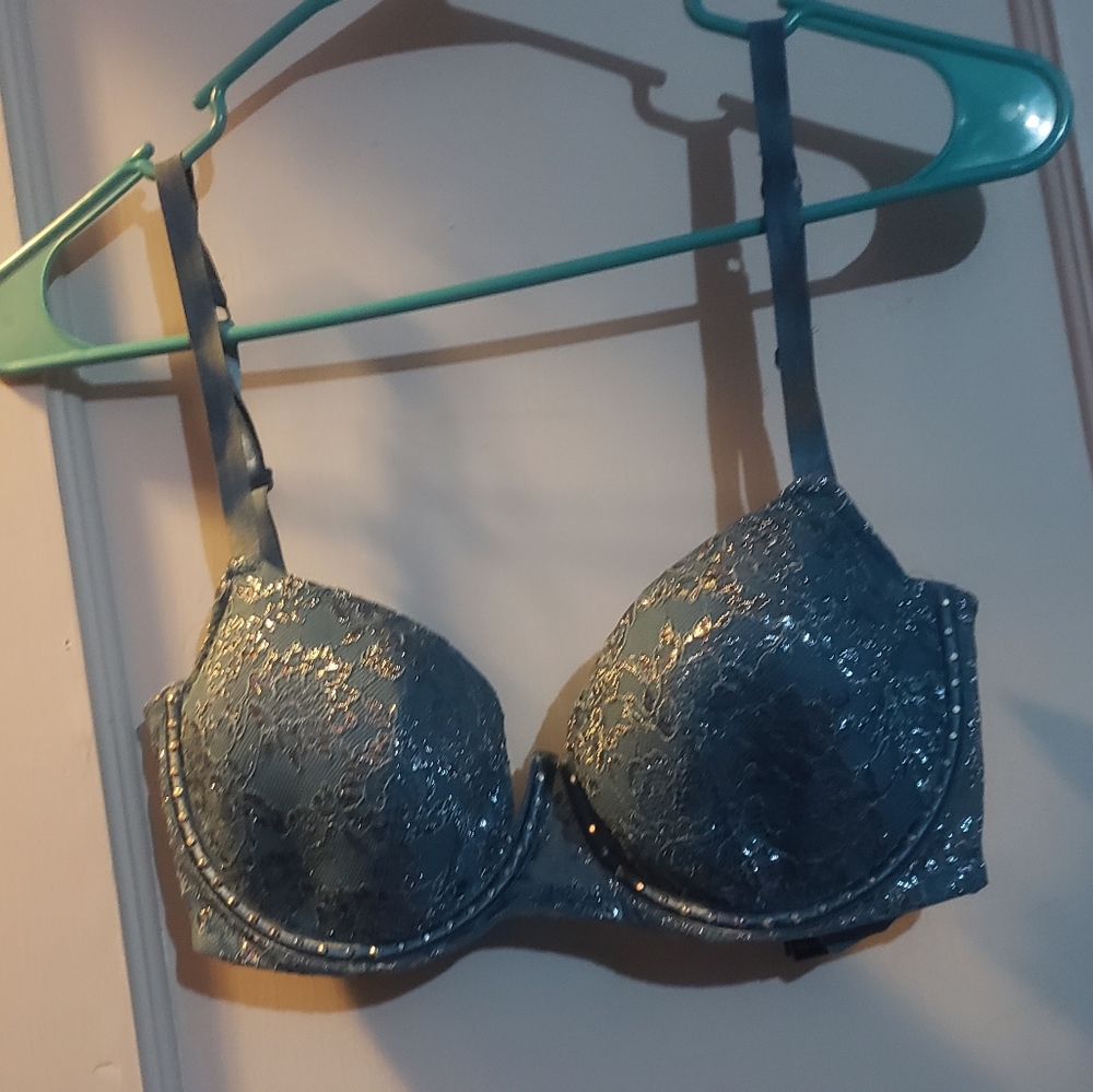 VS bra